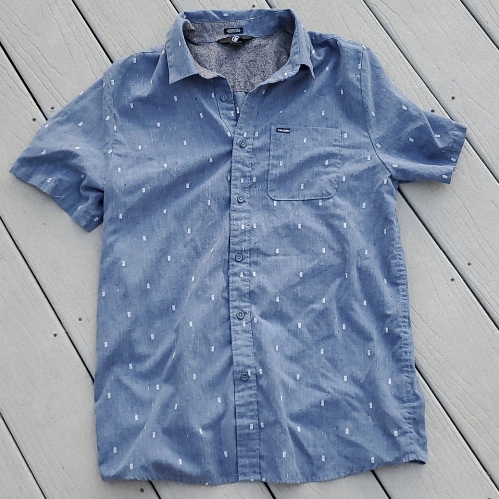 Volcum Blue Button Up